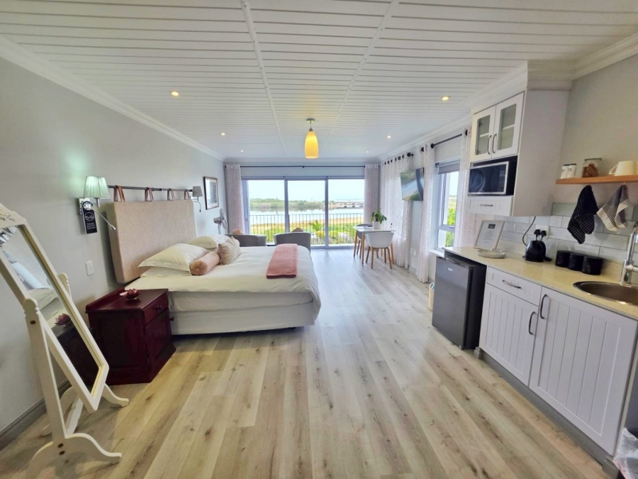 12 Bedroom Property for Sale in Wilderness Central Western Cape